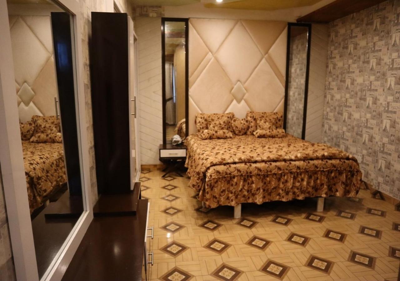 Burj Al Bahria Town Luxury Suites Lahore Luaran gambar