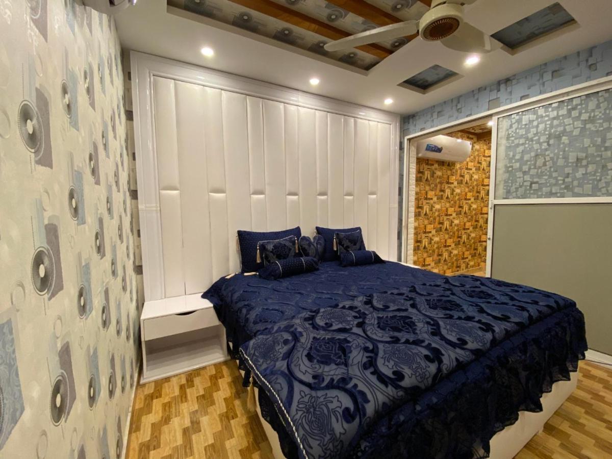 Burj Al Bahria Town Luxury Suites Lahore Luaran gambar