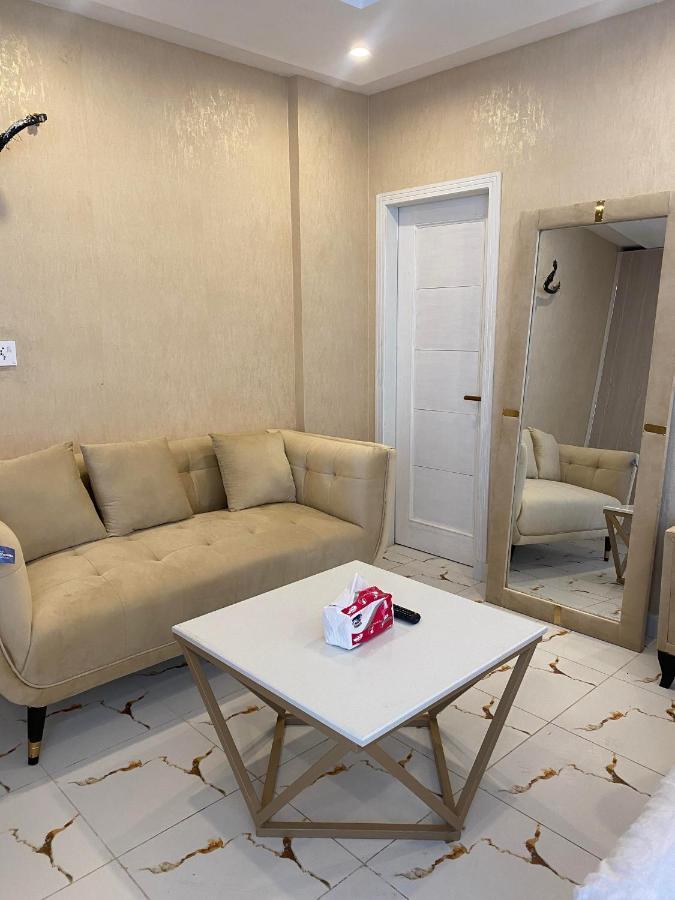 Burj Al Bahria Town Luxury Suites Lahore Luaran gambar