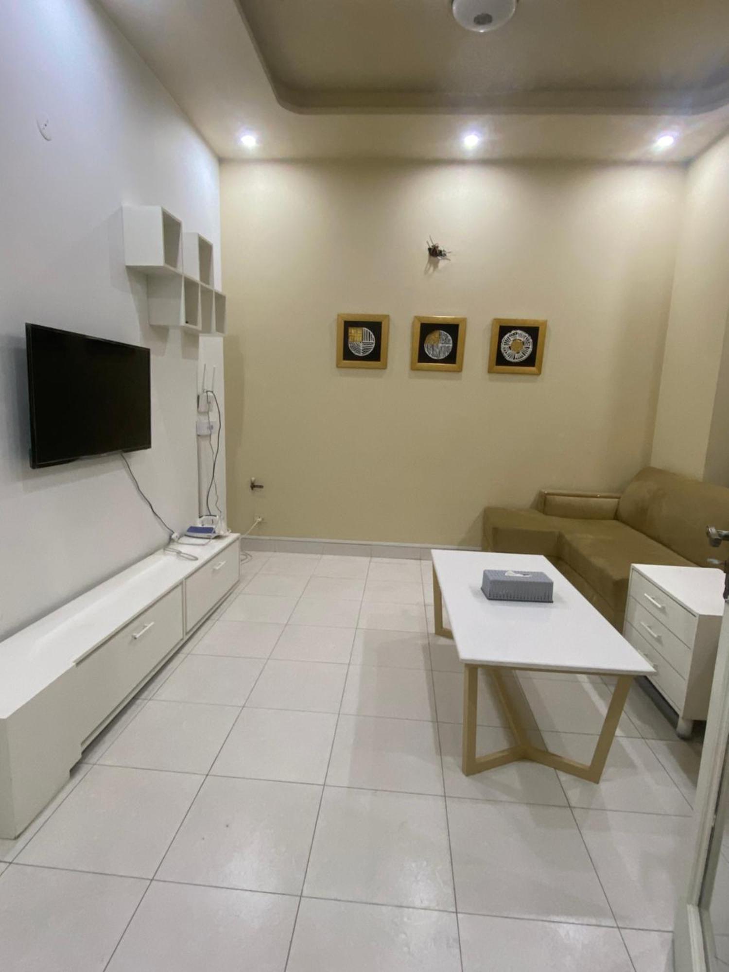 Burj Al Bahria Town Luxury Suites Lahore Luaran gambar