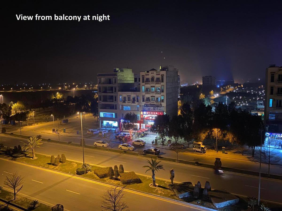 Burj Al Bahria Town Luxury Suites Lahore Luaran gambar